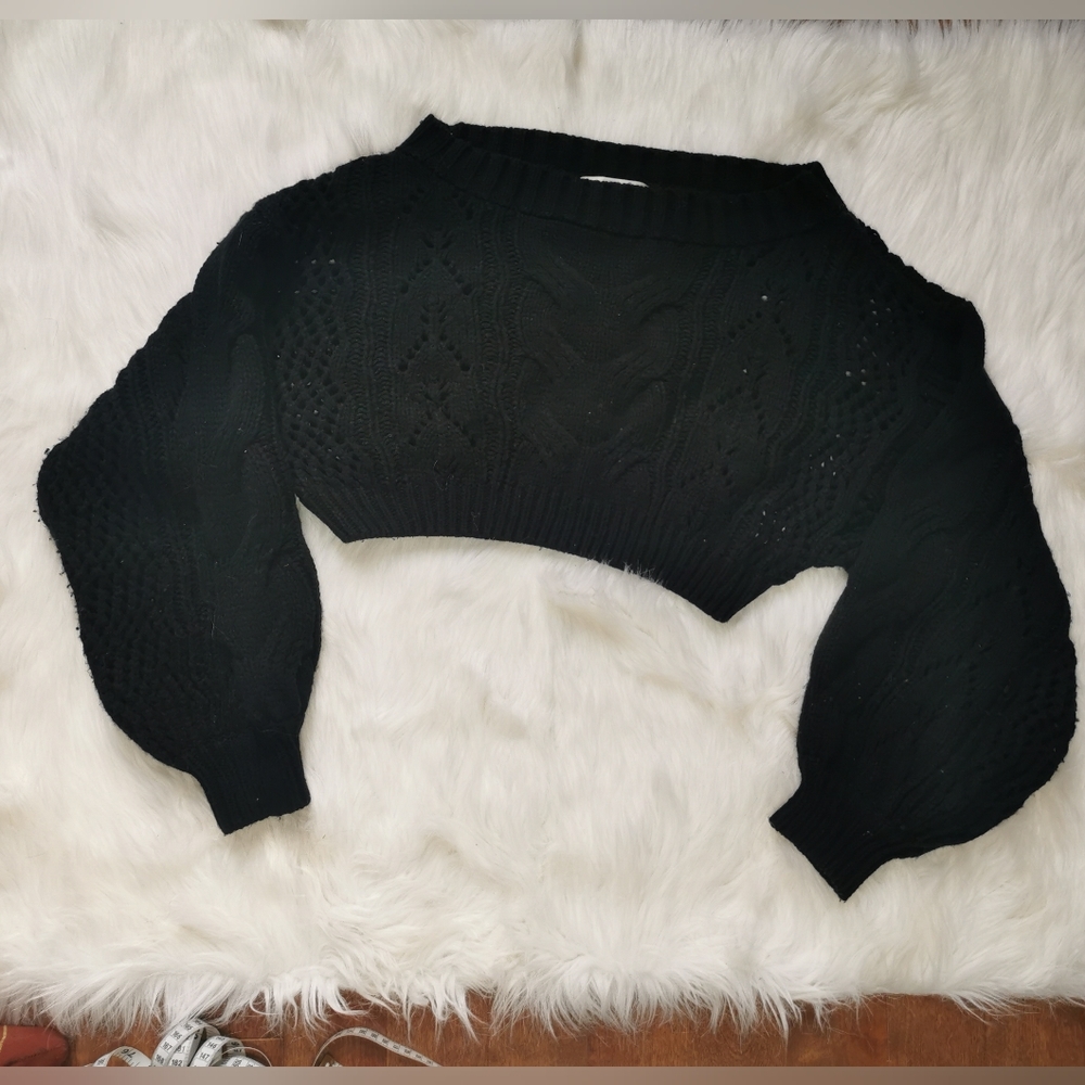 Kooka Chunky Cable Knit Sweater